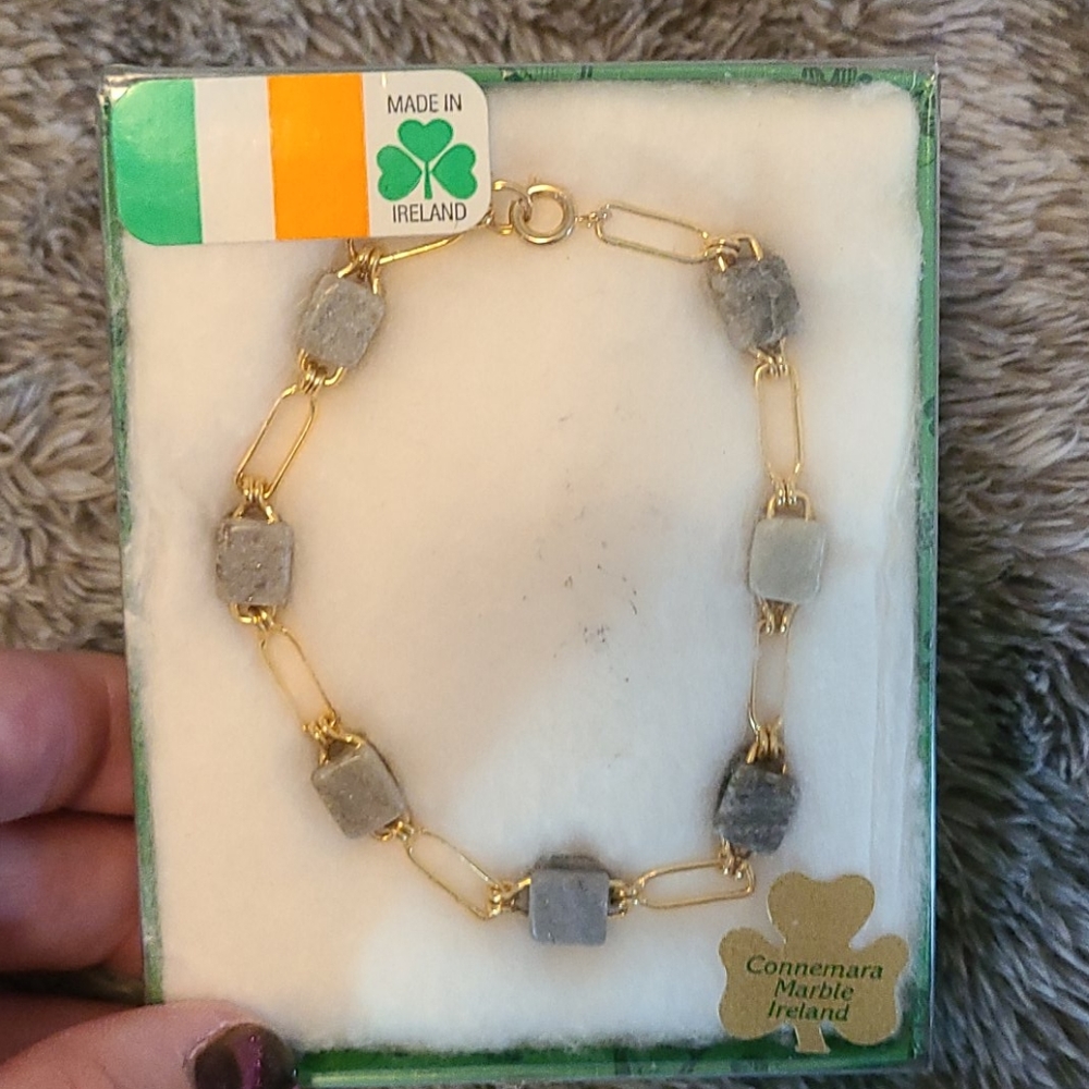 Adorable bracelet connemara marble Ireland